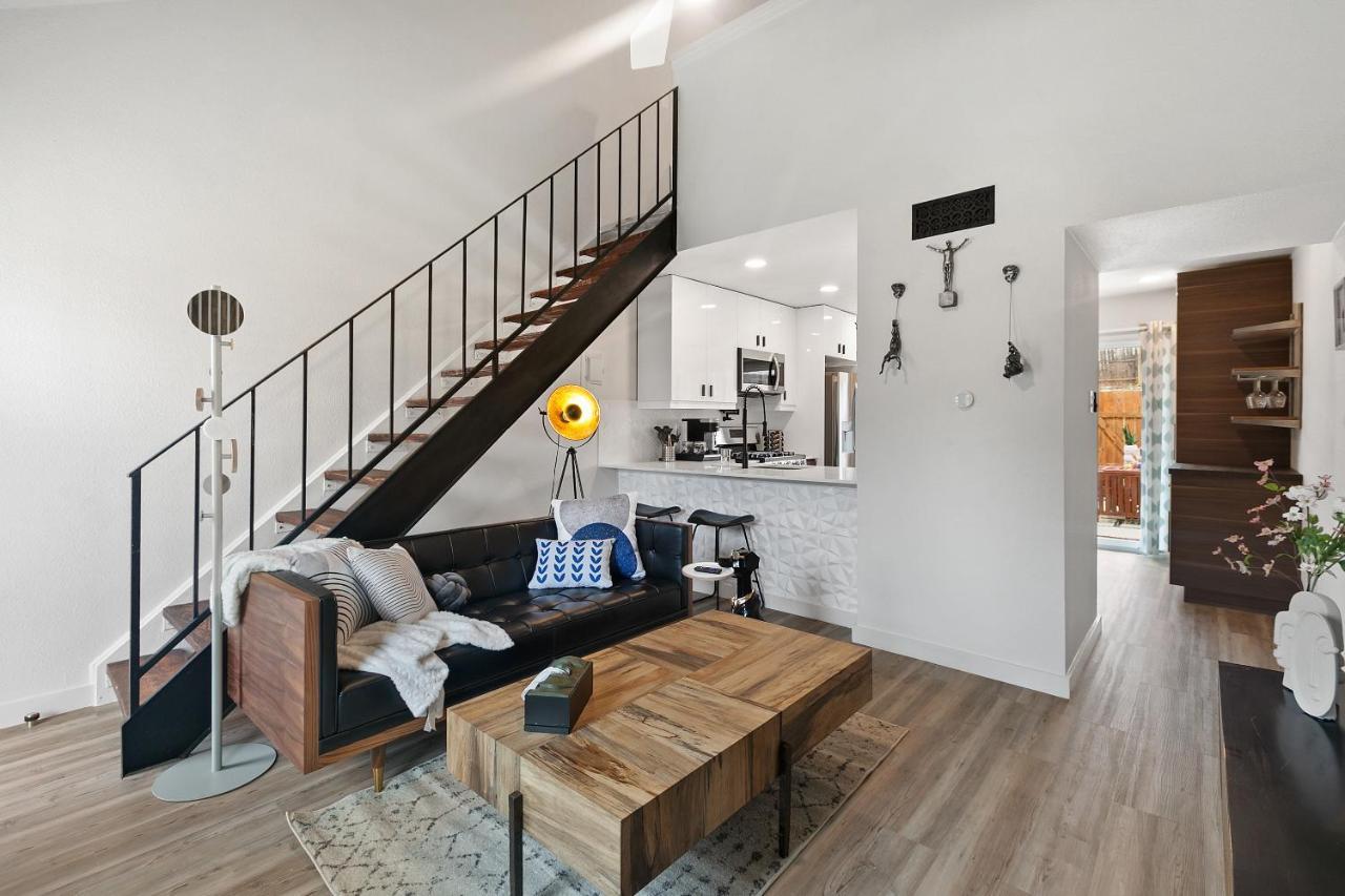 Apartament Contemporary Couples Getaway Near Austin Favorites - Loft 21 Zewnętrze zdjęcie