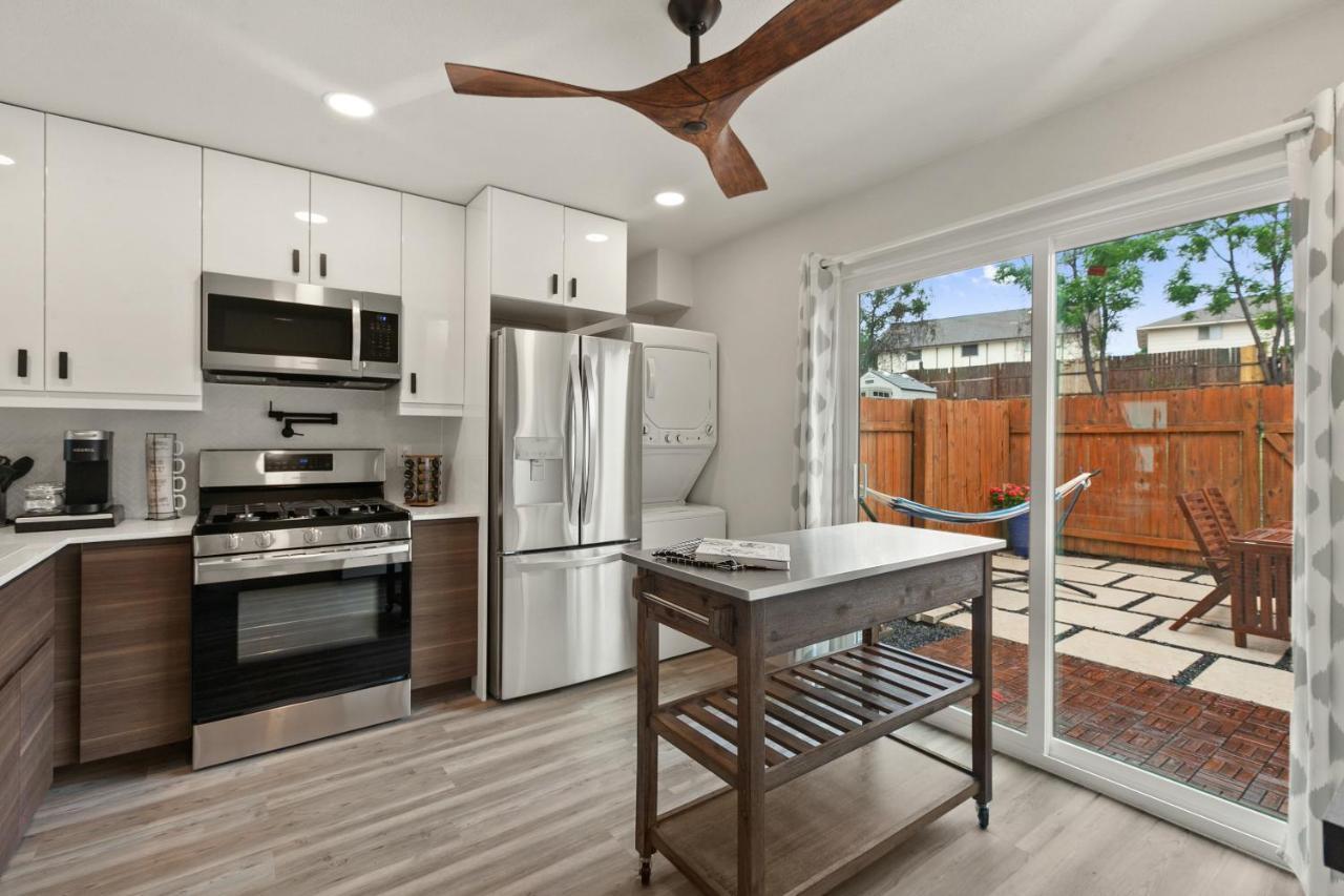 Apartament Contemporary Couples Getaway Near Austin Favorites - Loft 21 Zewnętrze zdjęcie