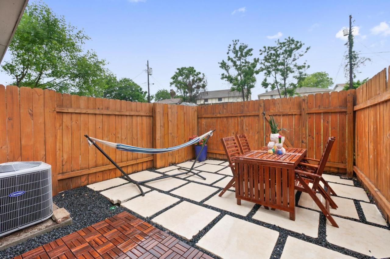 Apartament Contemporary Couples Getaway Near Austin Favorites - Loft 21 Zewnętrze zdjęcie