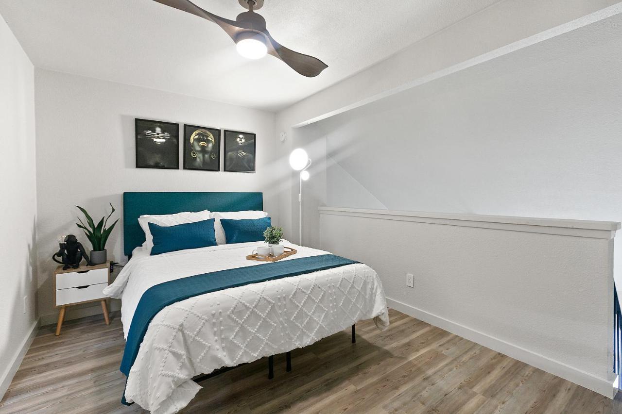 Apartament Contemporary Couples Getaway Near Austin Favorites - Loft 21 Zewnętrze zdjęcie